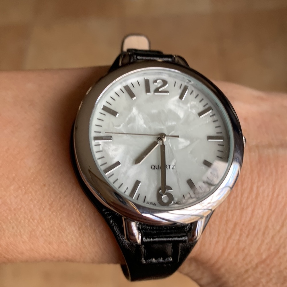 Watch - Picture 4 of 12